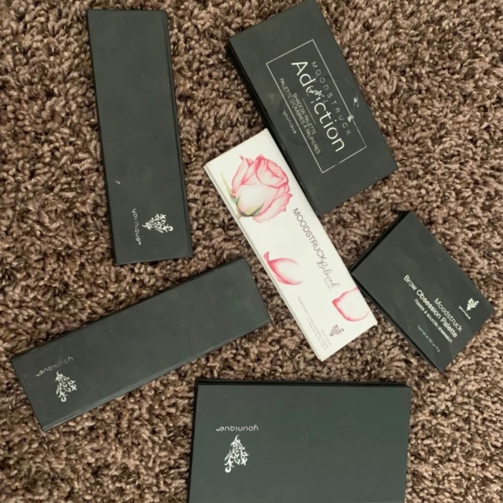 Younique palettes